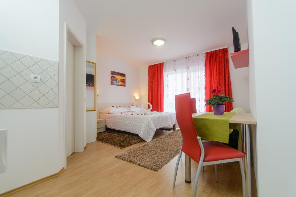 Apartments Mijo Trogir Kamer foto