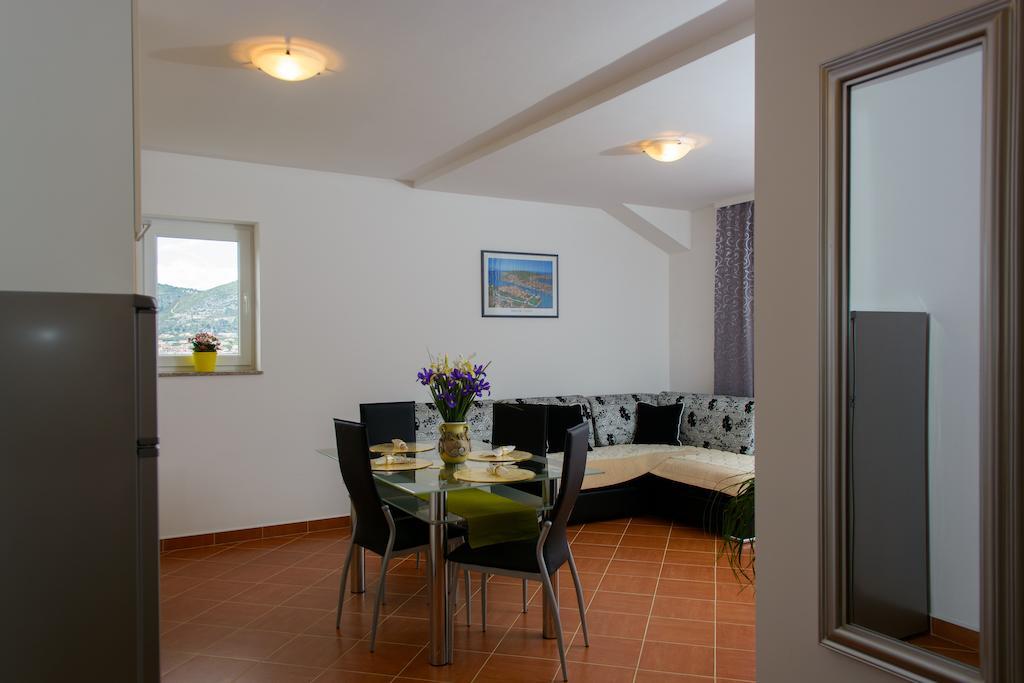 Apartments Mijo Trogir Kamer foto
