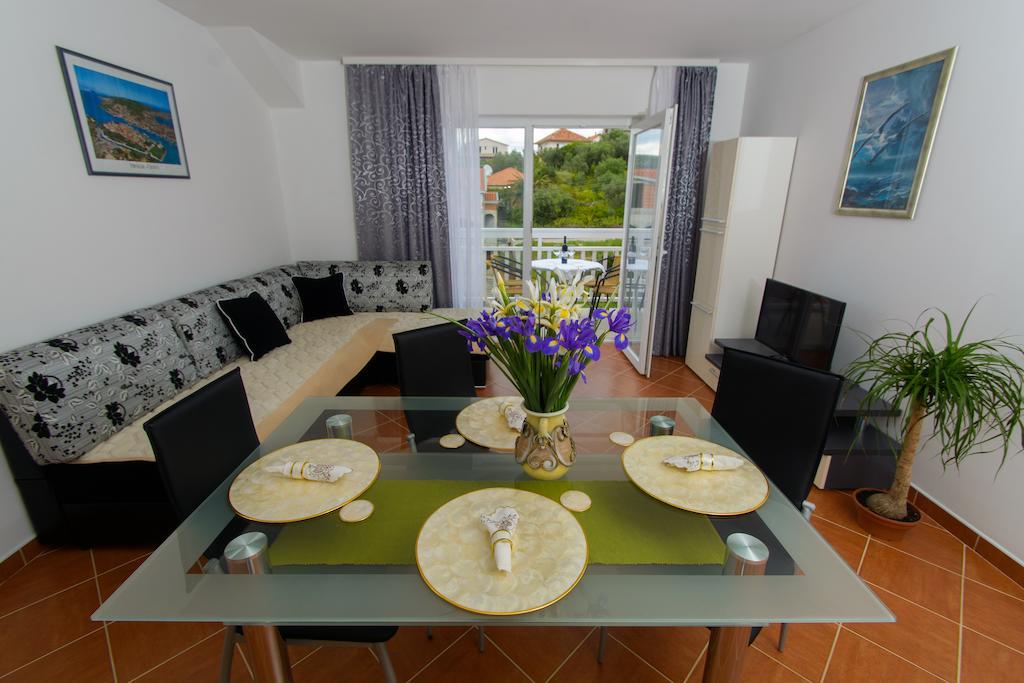 Apartments Mijo Trogir Kamer foto