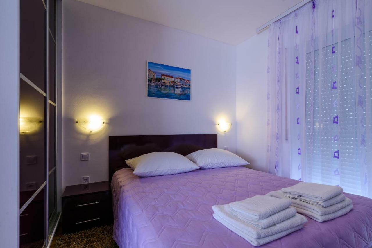 Apartments Mijo Trogir Buitenkant foto