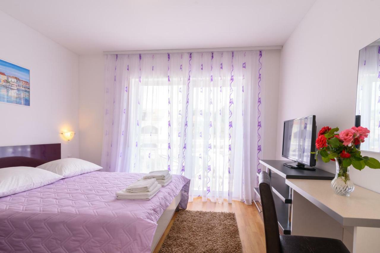 Apartments Mijo Trogir Buitenkant foto